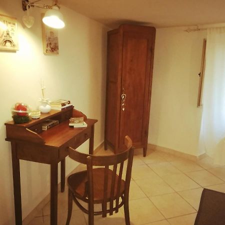 Appartement Oneiro Bed And Relax à Bénévent Extérieur photo